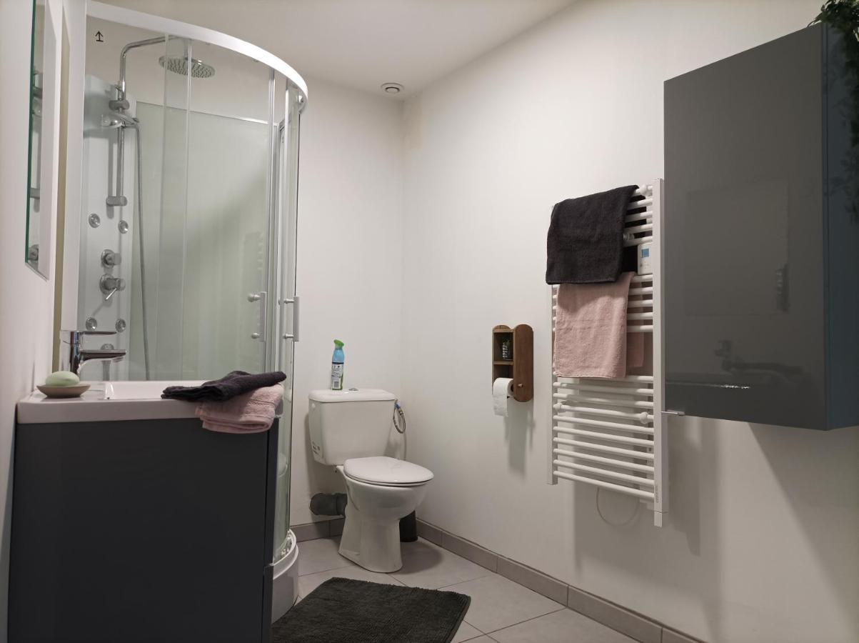 Petite Maison Agreable Pour 6 Voyageurs Apartment Bogny-sur-Meuse Exterior photo